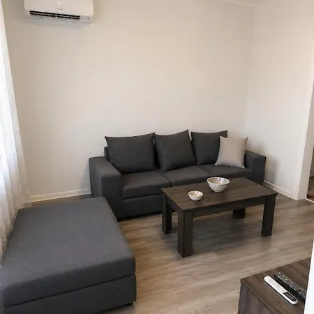בית נופש Perioptron Ithaca ואטי